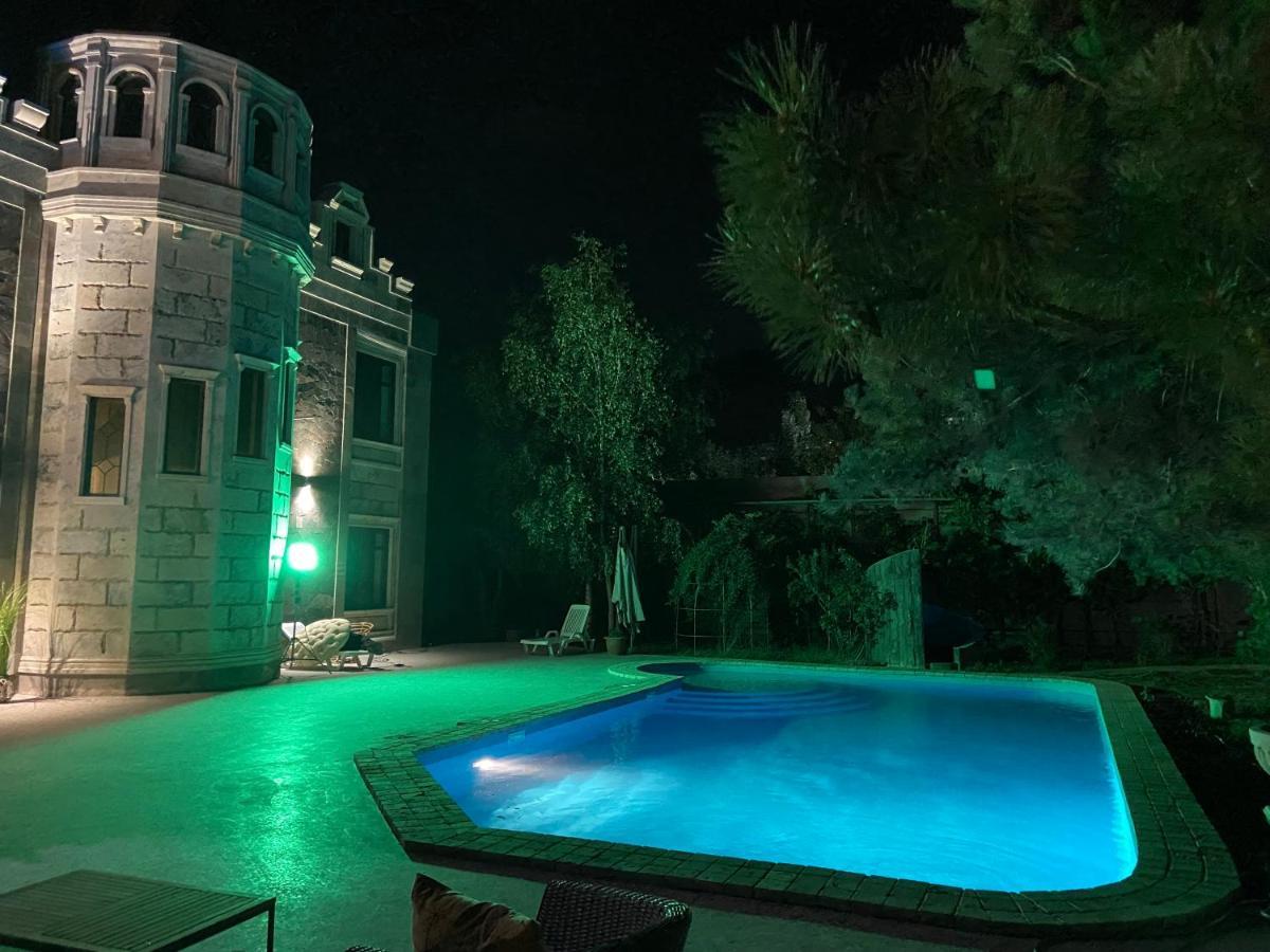 X Hotel Yerevan Exterior photo